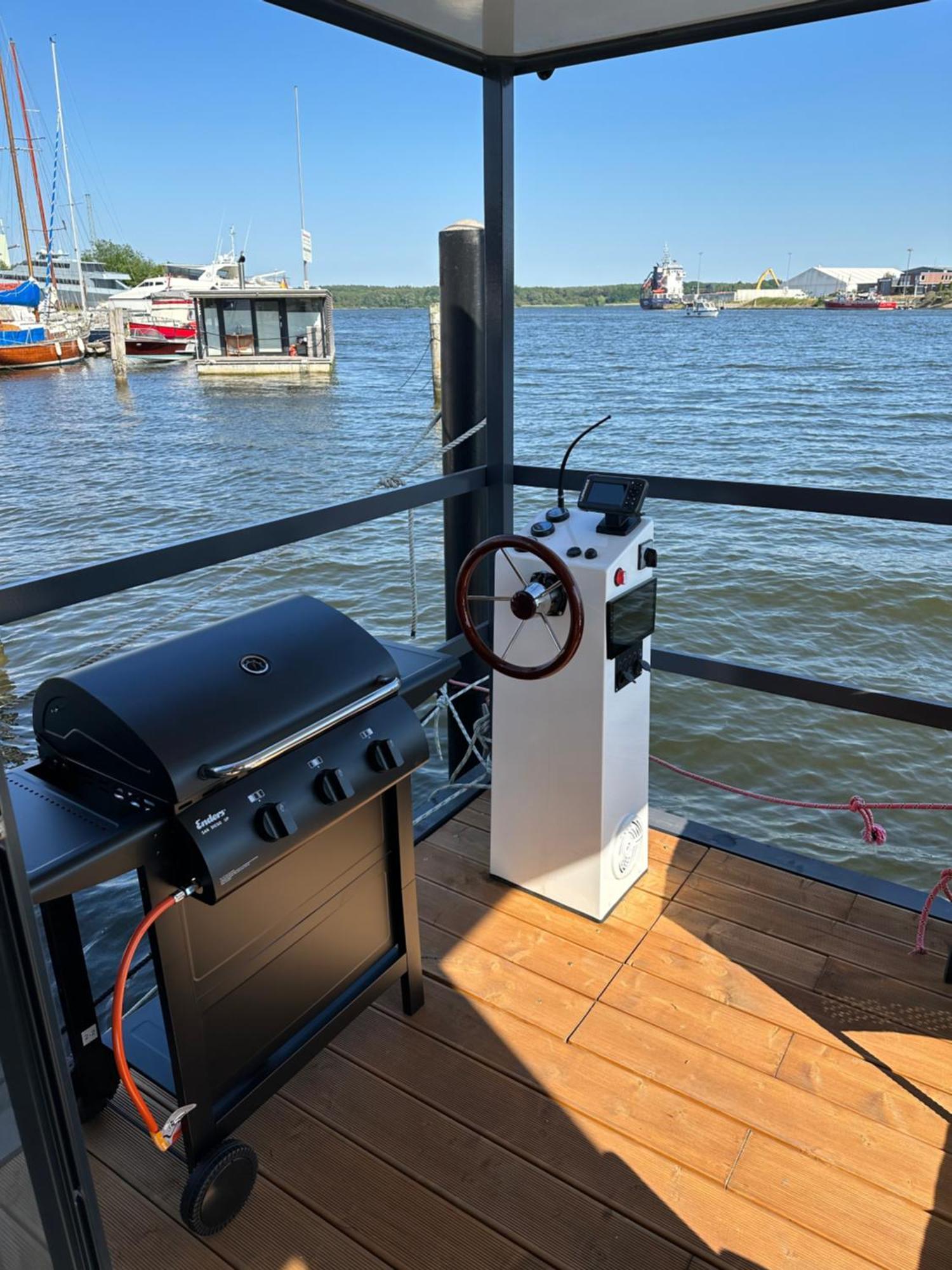 Ferienwohnung Premium Hausboot Trave Traum Lübeck Exterior foto
