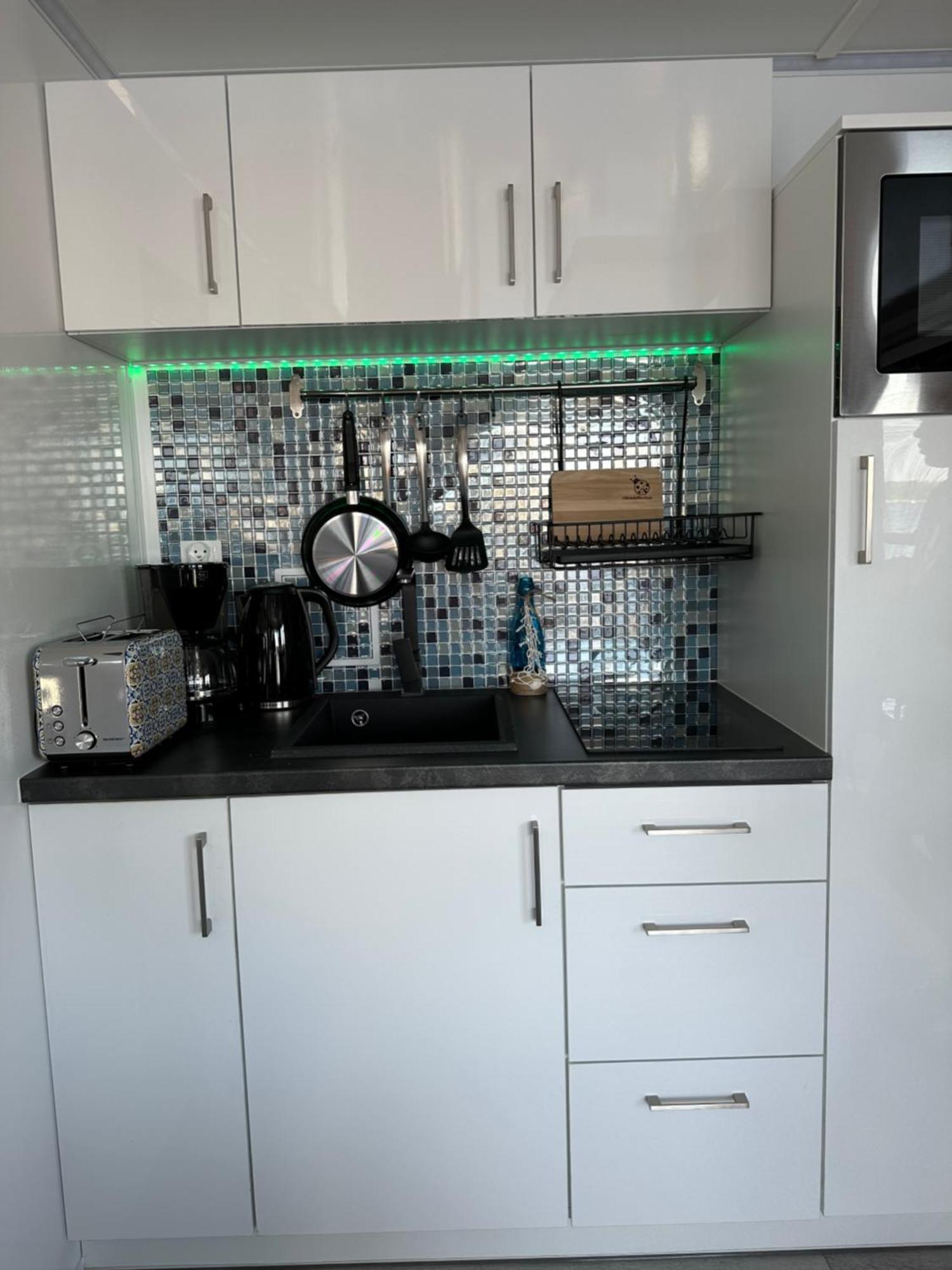 Ferienwohnung Premium Hausboot Trave Traum Lübeck Exterior foto